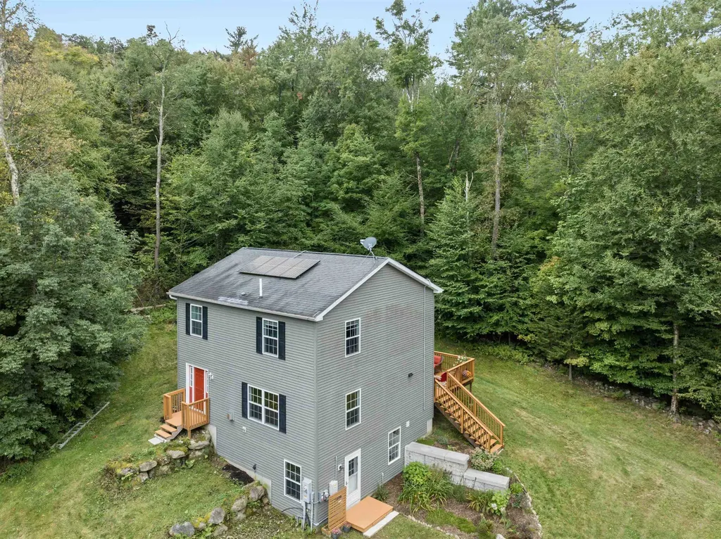 176 Pioneer Road Hinesburg VT 05461