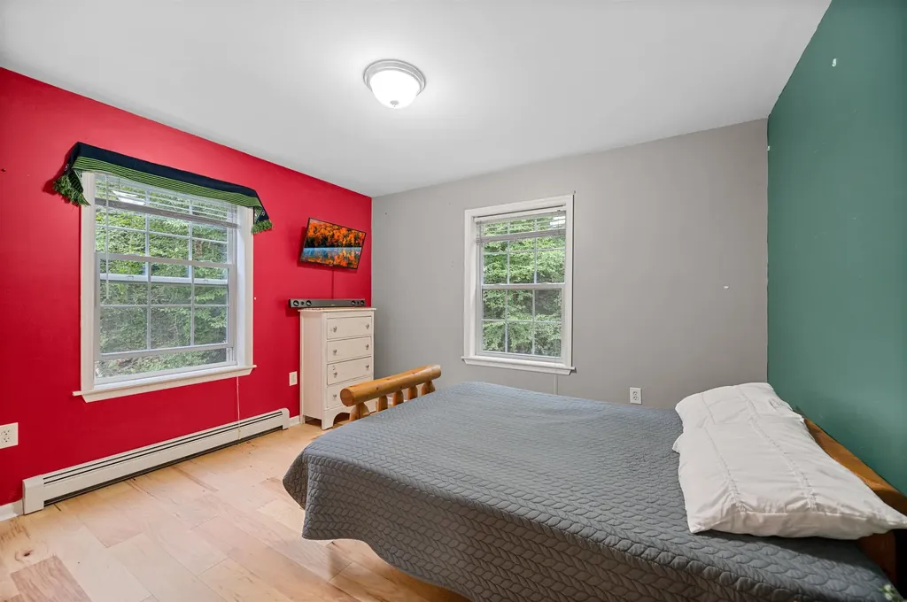 176 Pioneer Road Hinesburg VT 05461