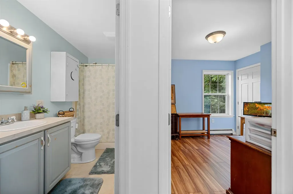 176 Pioneer Road Hinesburg VT 05461