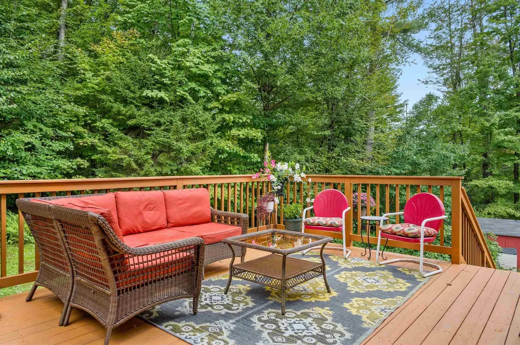 176 Pioneer Road Hinesburg VT 05461