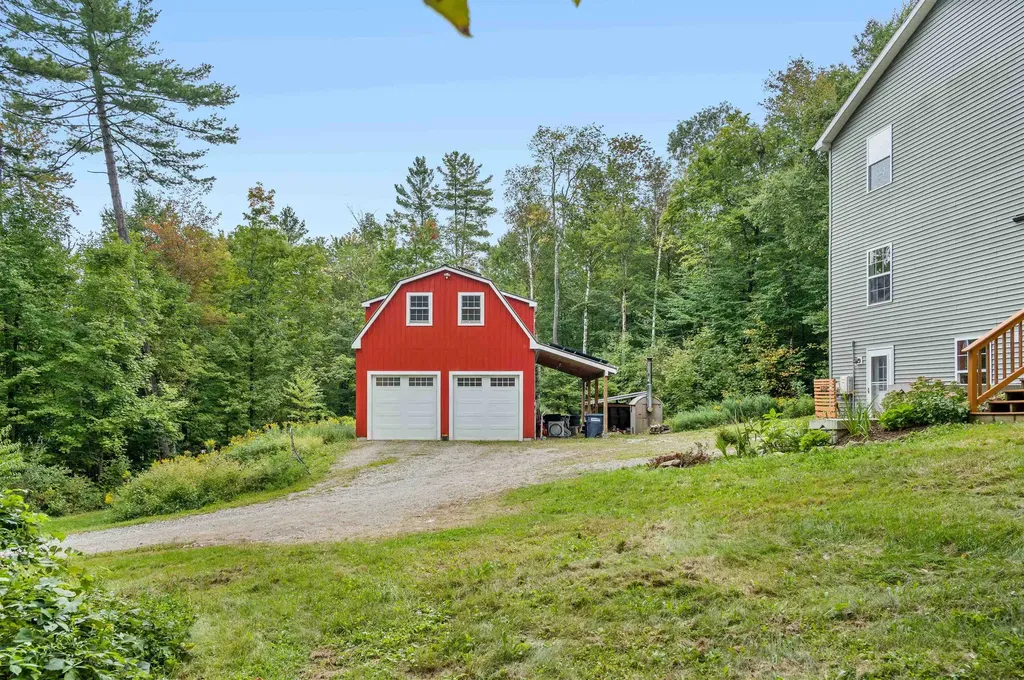 176 Pioneer Road Hinesburg VT 05461