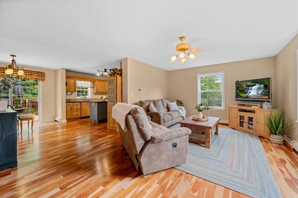 176 Pioneer Road Hinesburg VT 05461