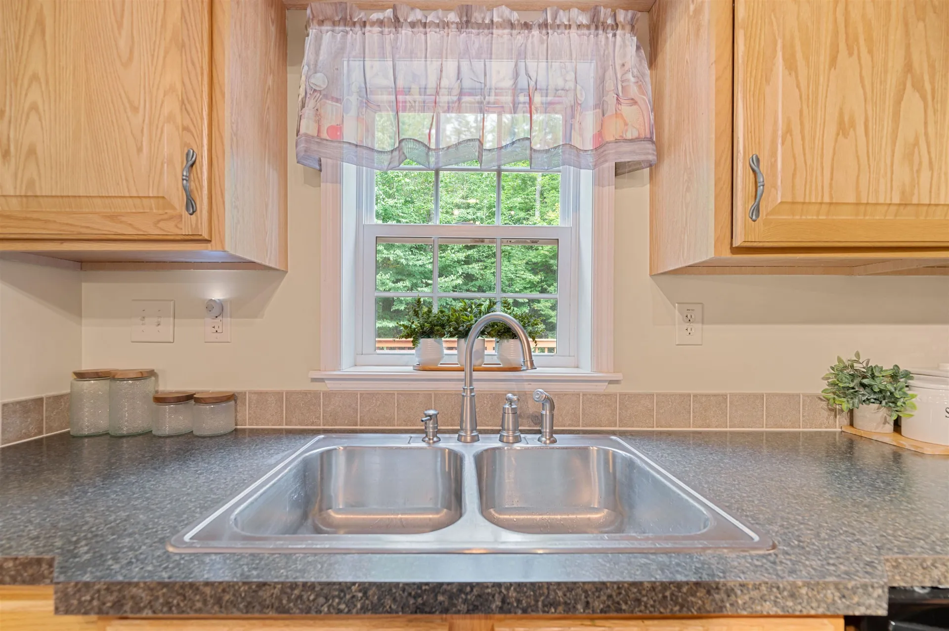 176 Pioneer Road Hinesburg VT 05461
