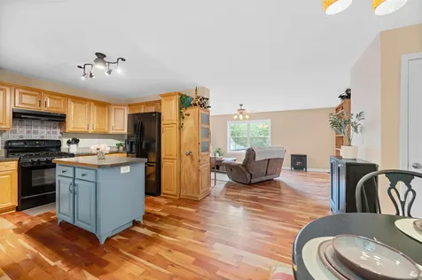 176 Pioneer Road Hinesburg VT 05461