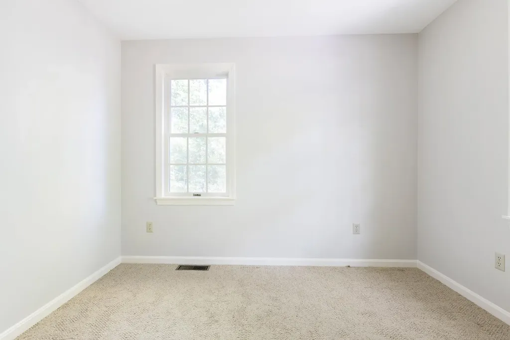 97 Longwood Drive Grantham NH 03753