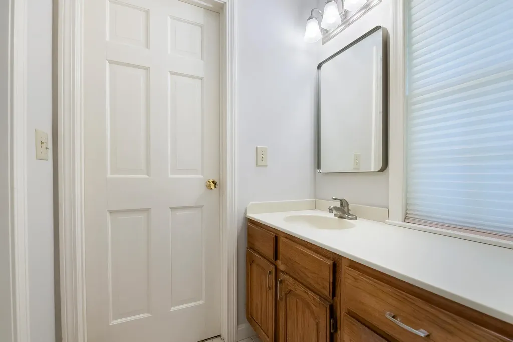 97 Longwood Drive Grantham NH 03753