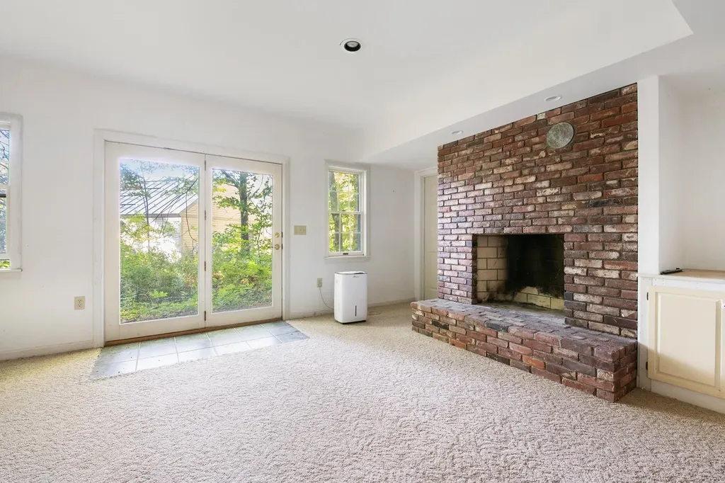97 Longwood Drive Grantham NH 03753
