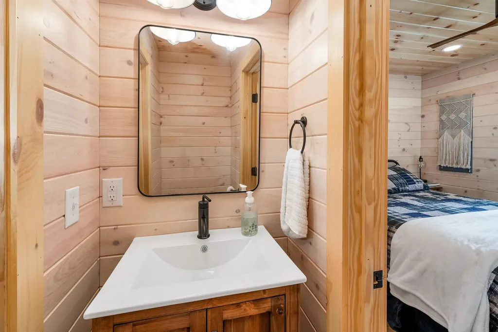 162 Bear Island Meredith NH 03253