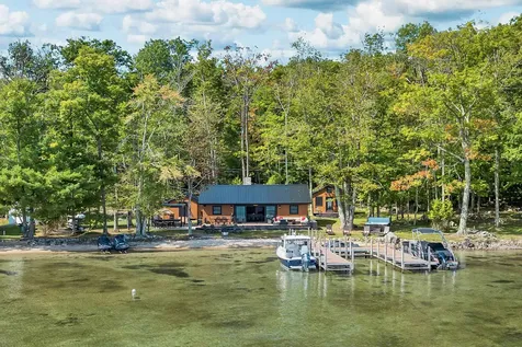 162 Bear Island Meredith NH 03253