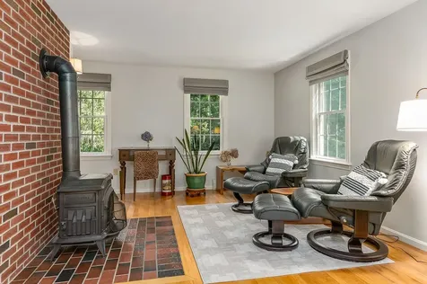 2 White Drive Kingston NH 03848