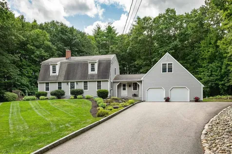 2 White Drive Kingston NH 03848
