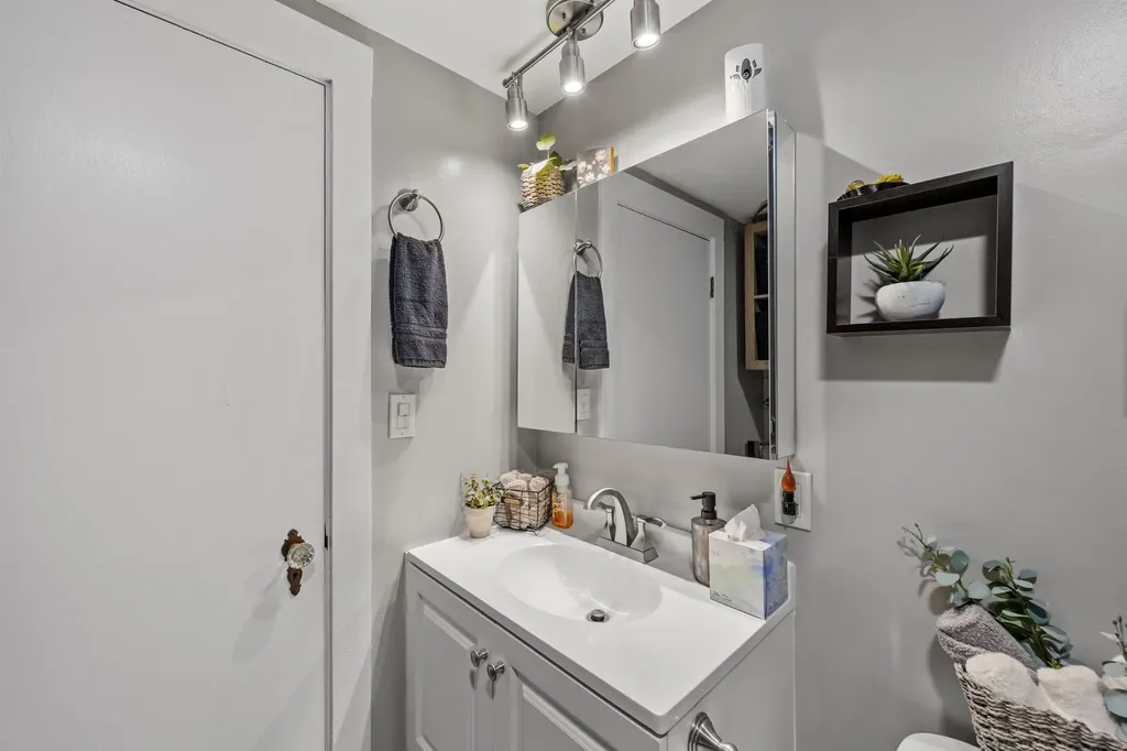 314 Thornton Street Manchester NH 03102