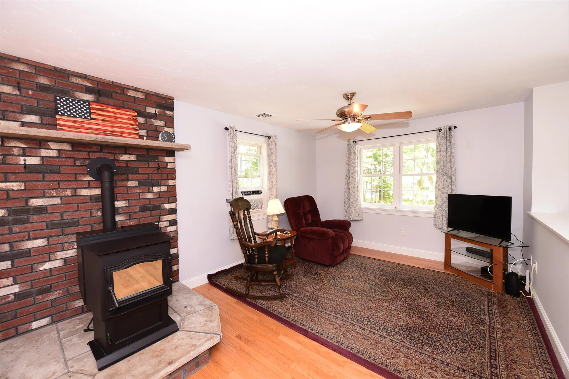 6 E Street Conway NH 03818
