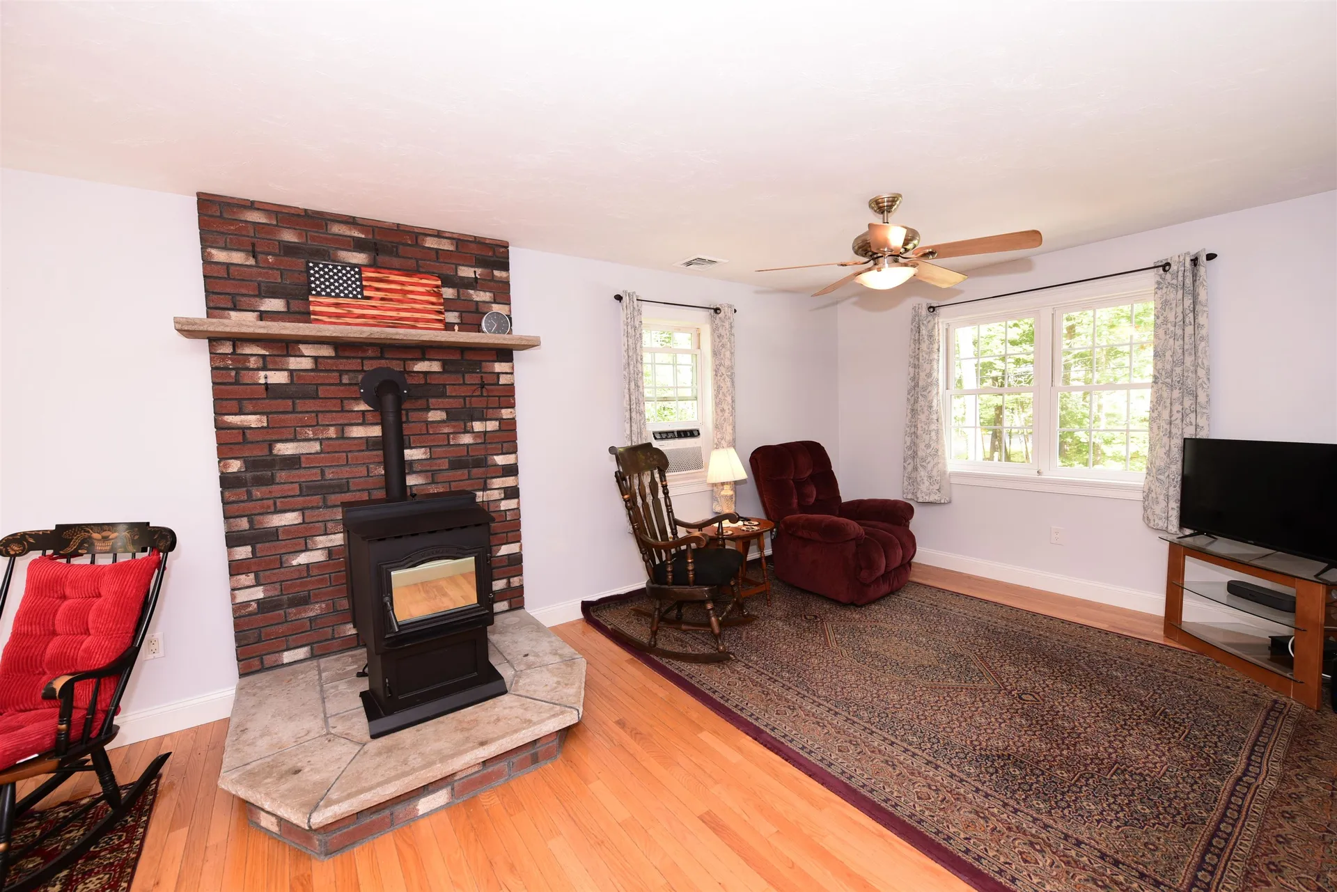 6 E Street Conway NH 03818