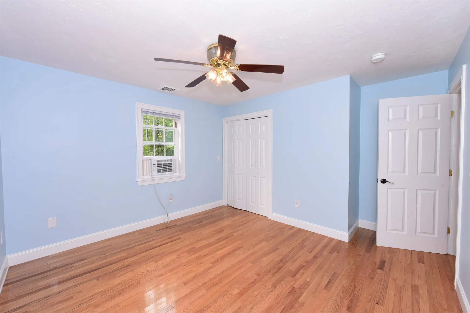 6 E Street Conway NH 03818