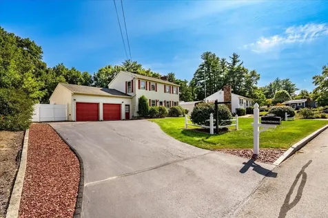 118 Glen Forest Drive Manchester NH 03109