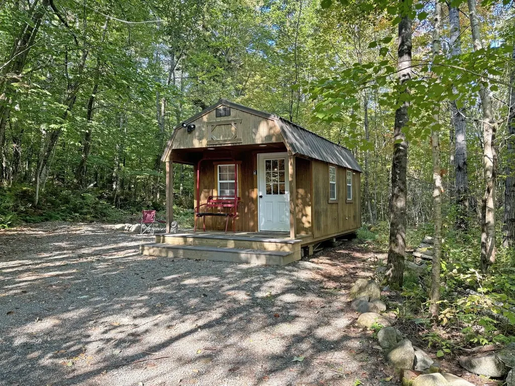384 Agassiz Street Bethlehem NH 03574
