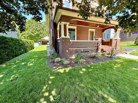 9 Brainerd Street St. Albans City VT 05478