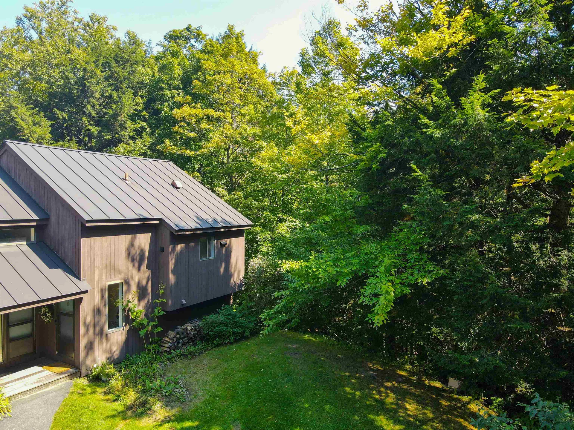 383 Old Quechee Road Hartford VT 05059