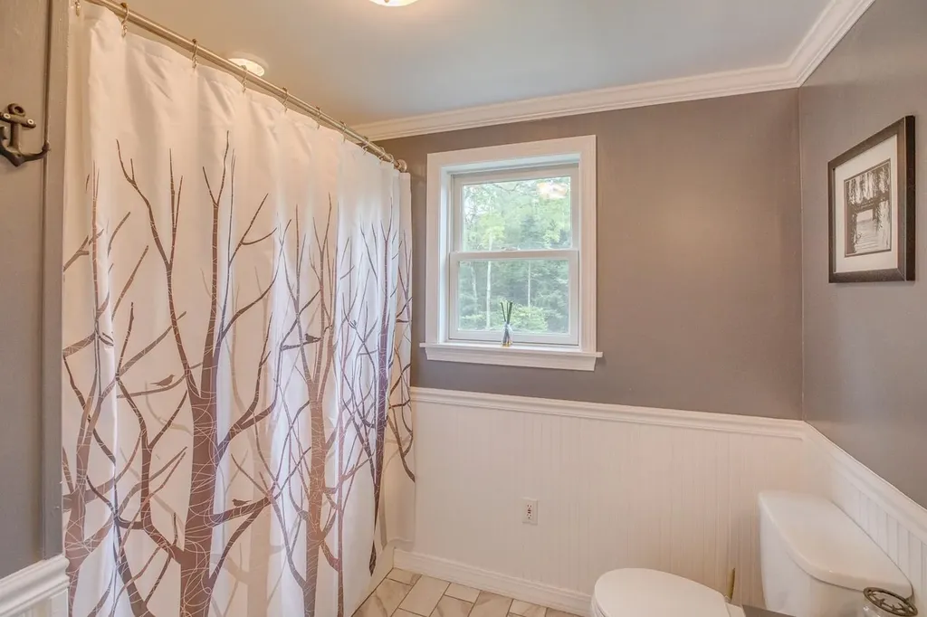 56 Country Lane Campton NH 03223