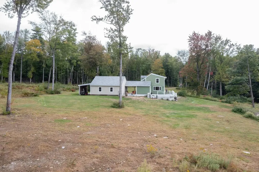 56 Country Lane Campton NH 03223