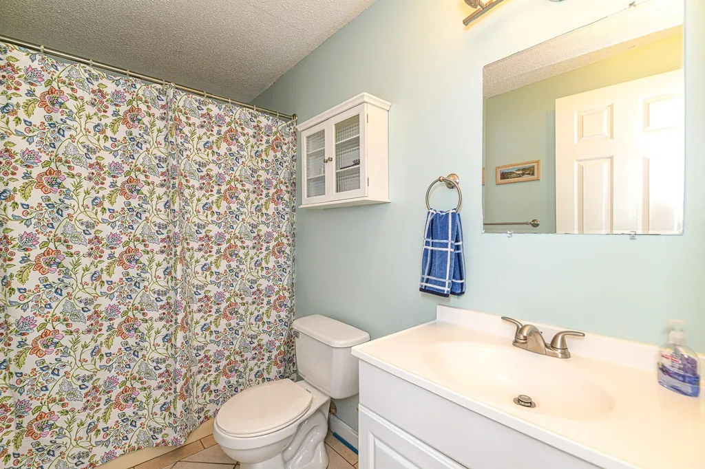 15 Hemlock Court Newfields NH 03856