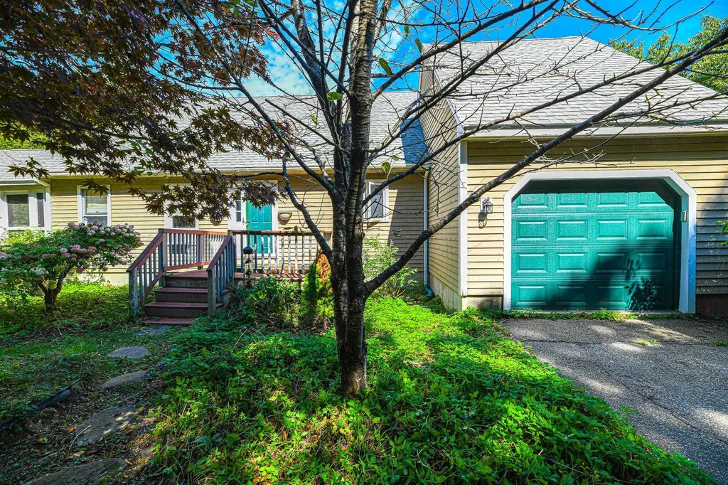 15 Hemlock Court Newfields NH 03856