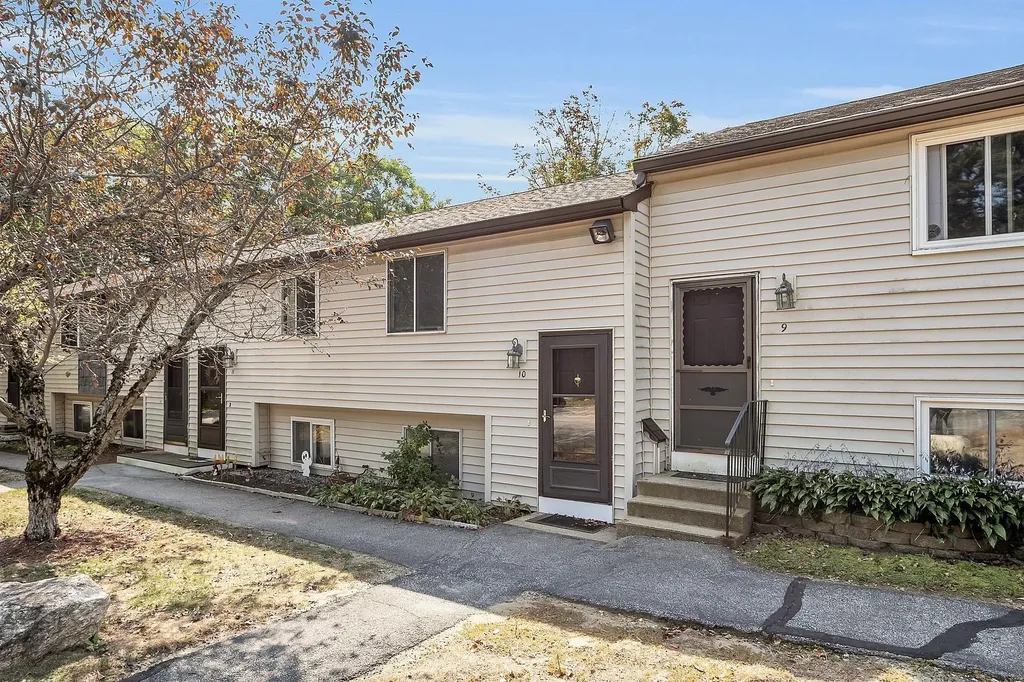 901 Mammoth Road Manchester NH 03104