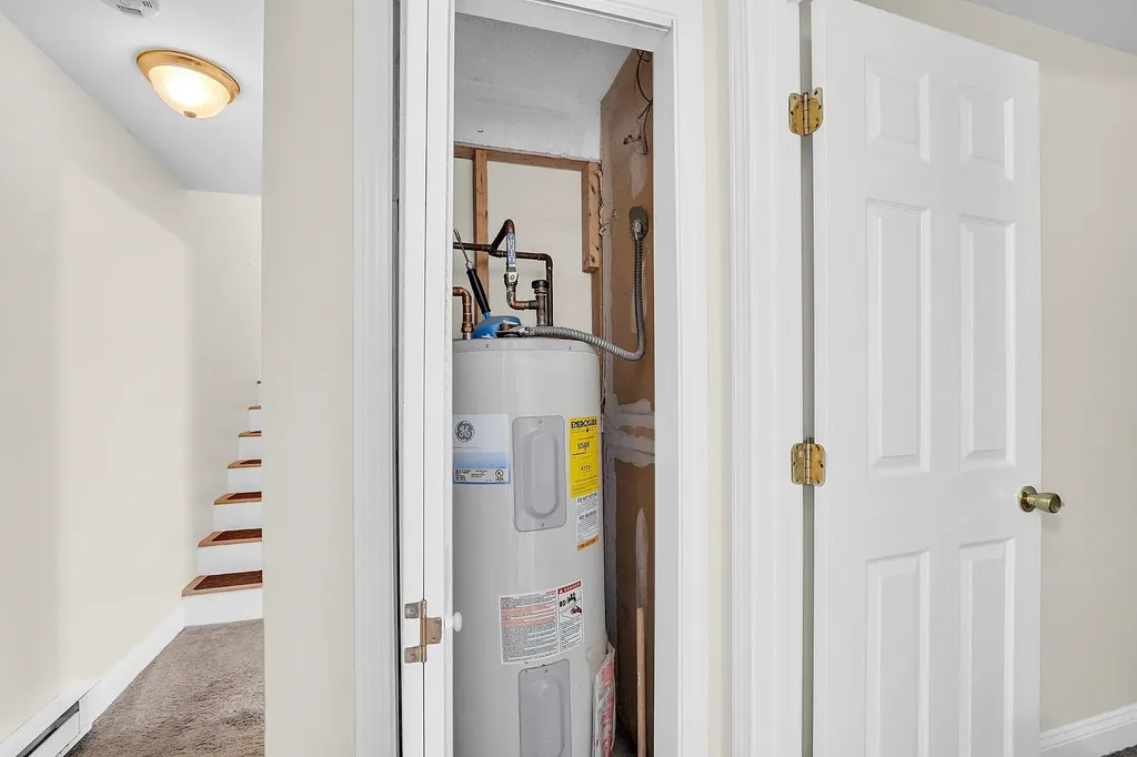 901 Mammoth Road Manchester NH 03104