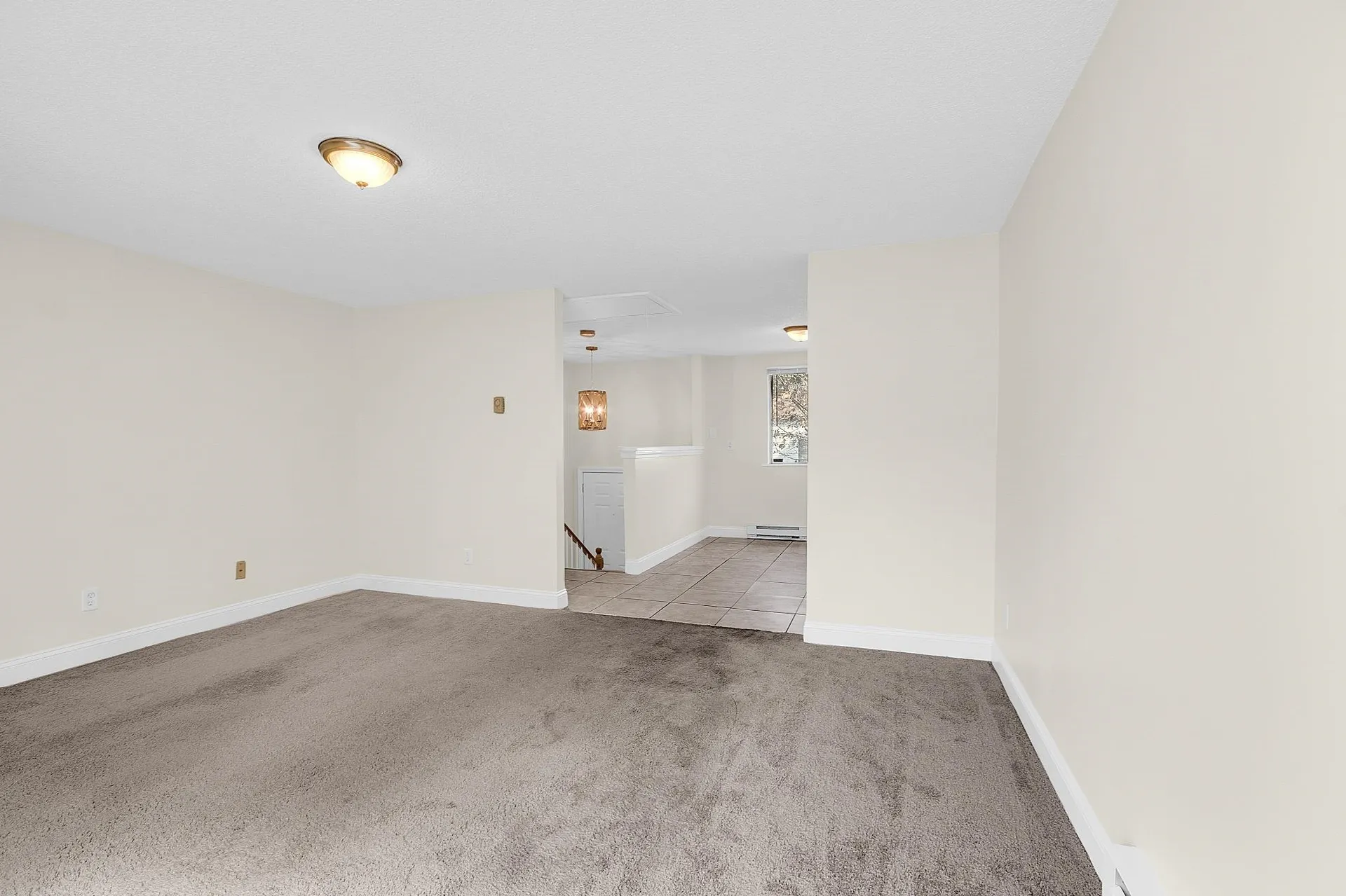 901 Mammoth Road Manchester NH 03104