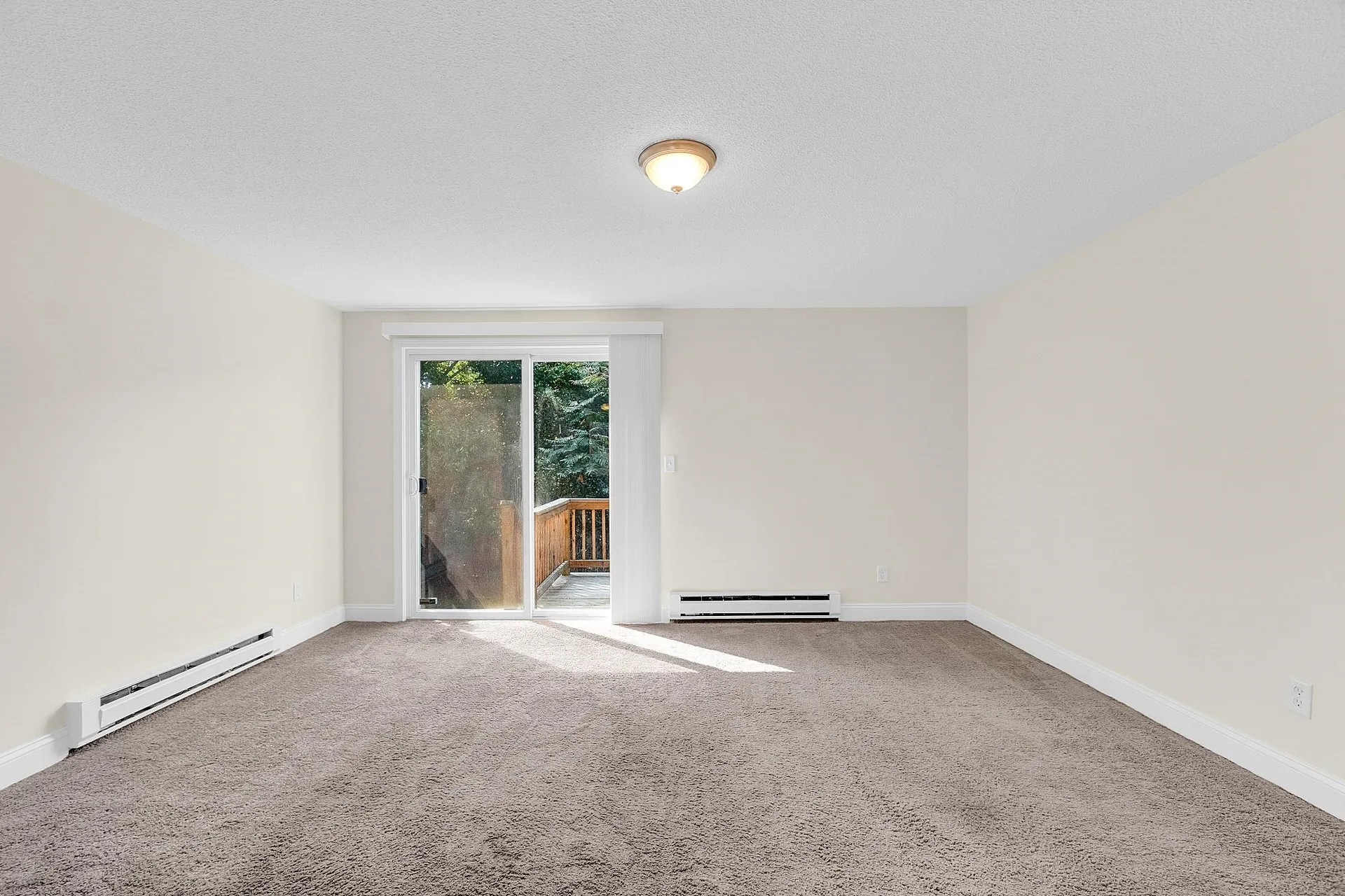 901 Mammoth Road Manchester NH 03104