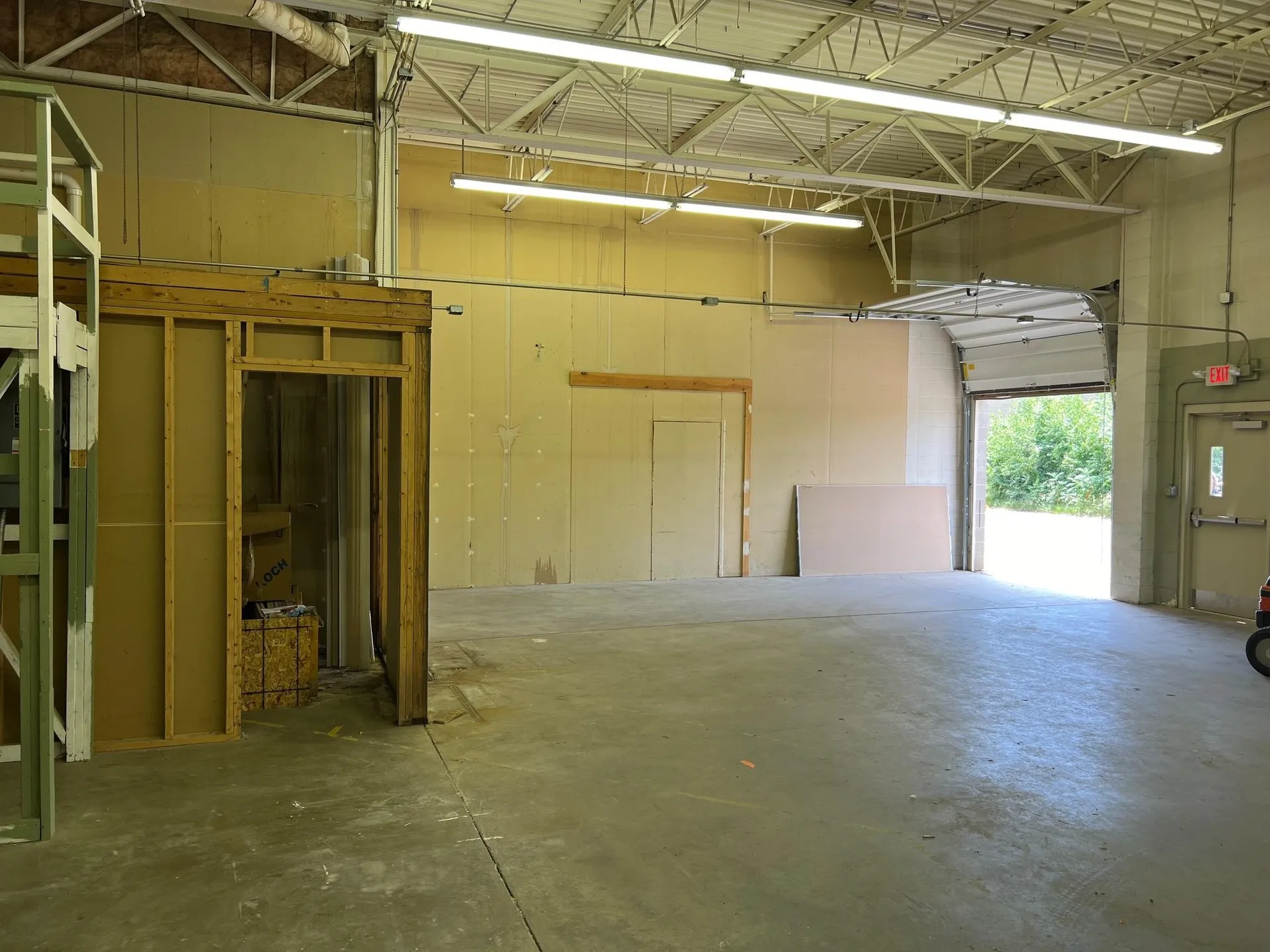 14 Lexington Drive Laconia NH 03246