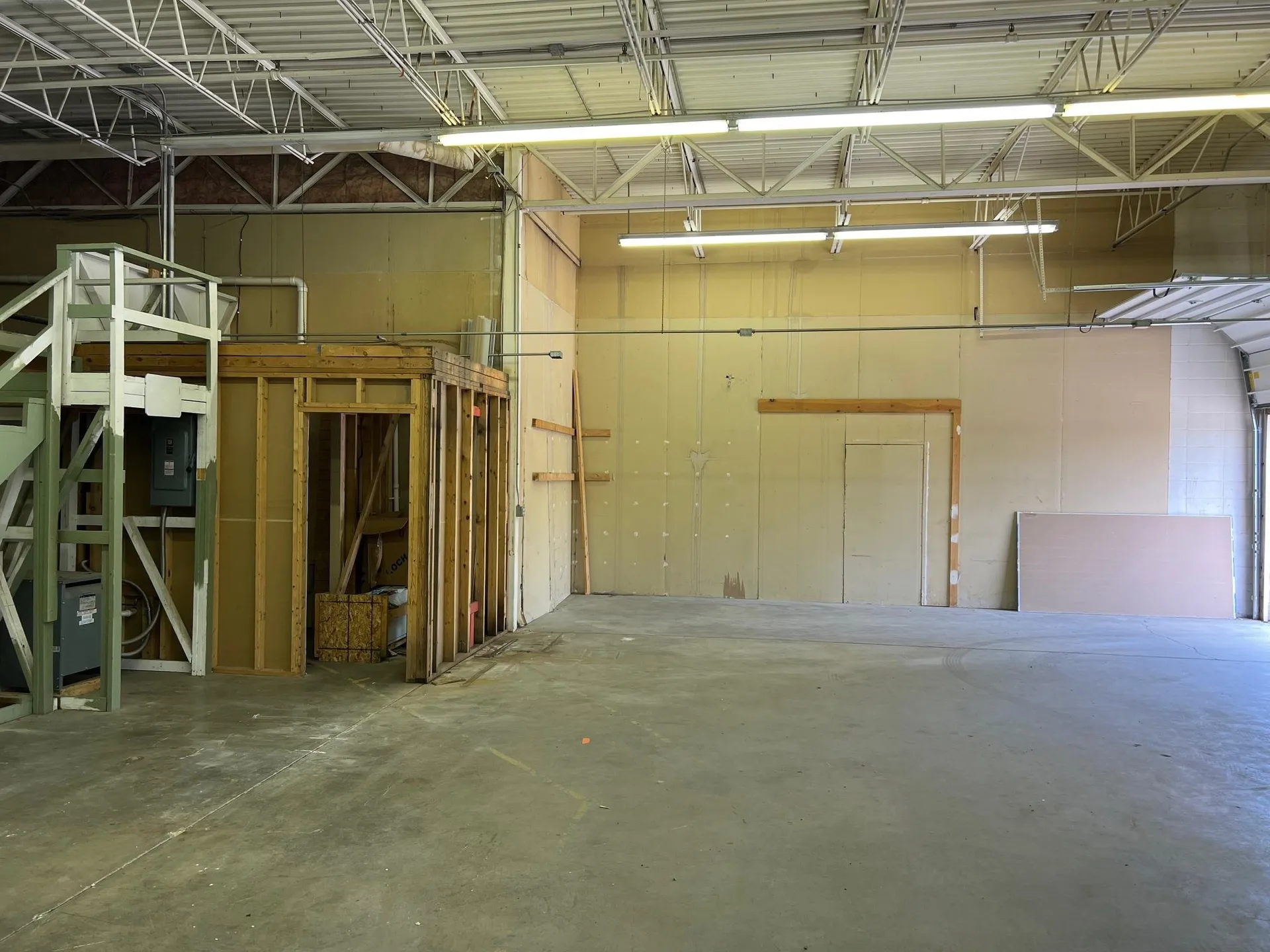 14 Lexington Drive Laconia NH 03246