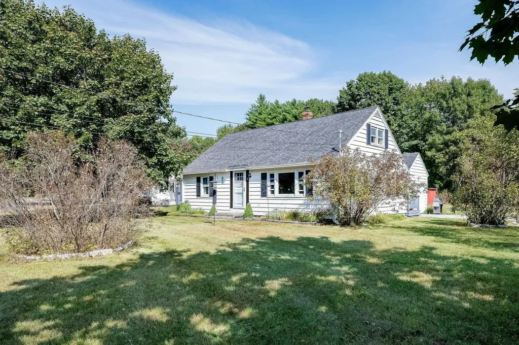 2 Norman Street Rochester NH 03839