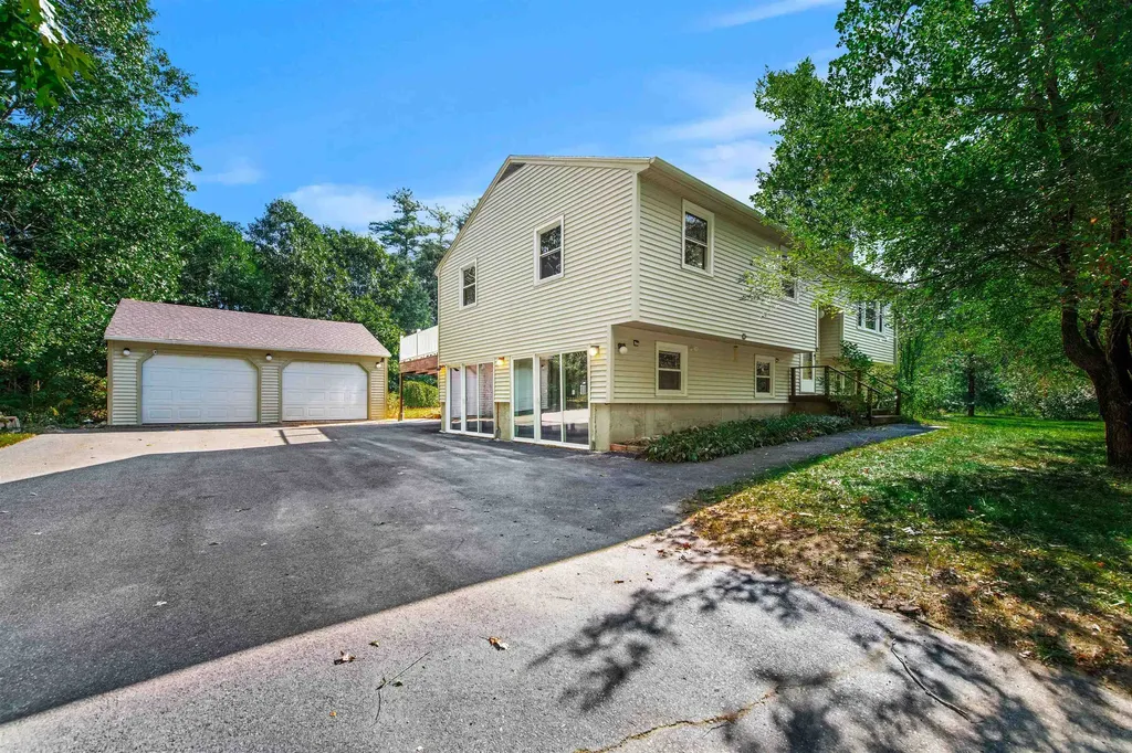 60 Plummer Road Bedford NH 03110