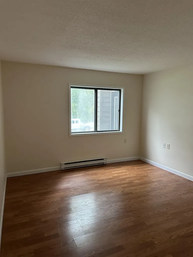 7 Hawthorne Circle South Burlington VT 05403