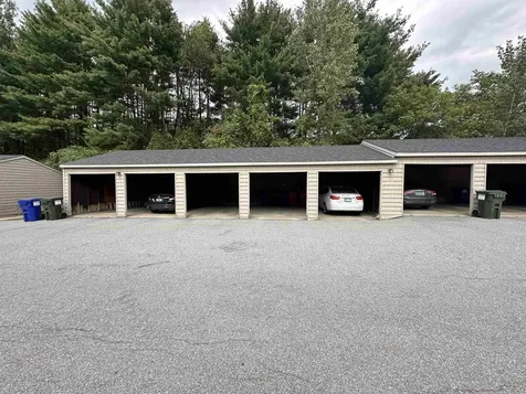 7 Hawthorne Circle South Burlington VT 05403