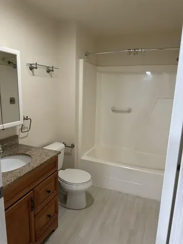 7 Hawthorne Circle South Burlington VT 05403