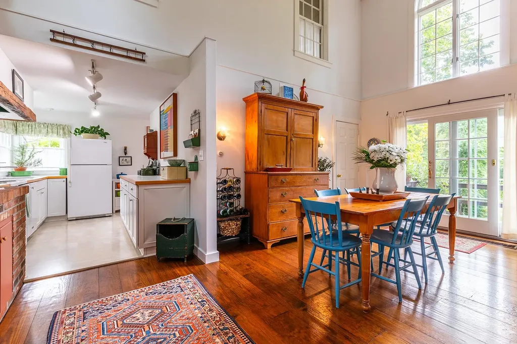 5851 South Road Woodstock VT 05071