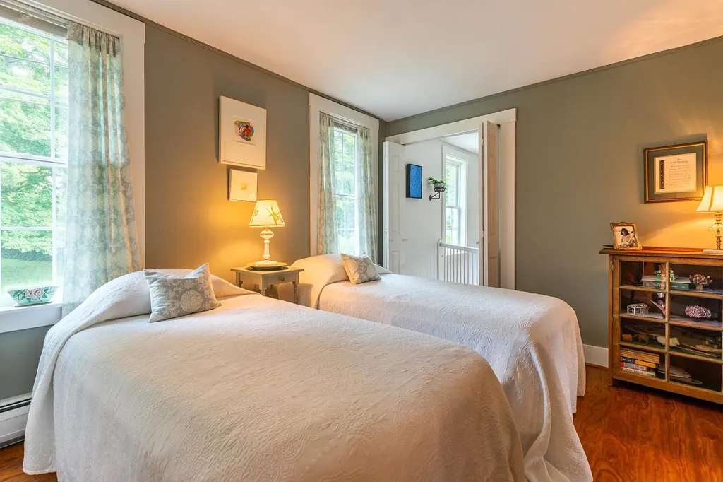 5851 South Road Woodstock VT 05071