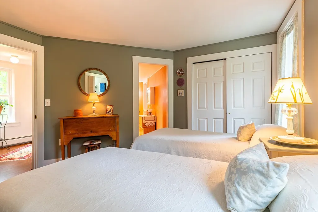 5851 South Road Woodstock VT 05071