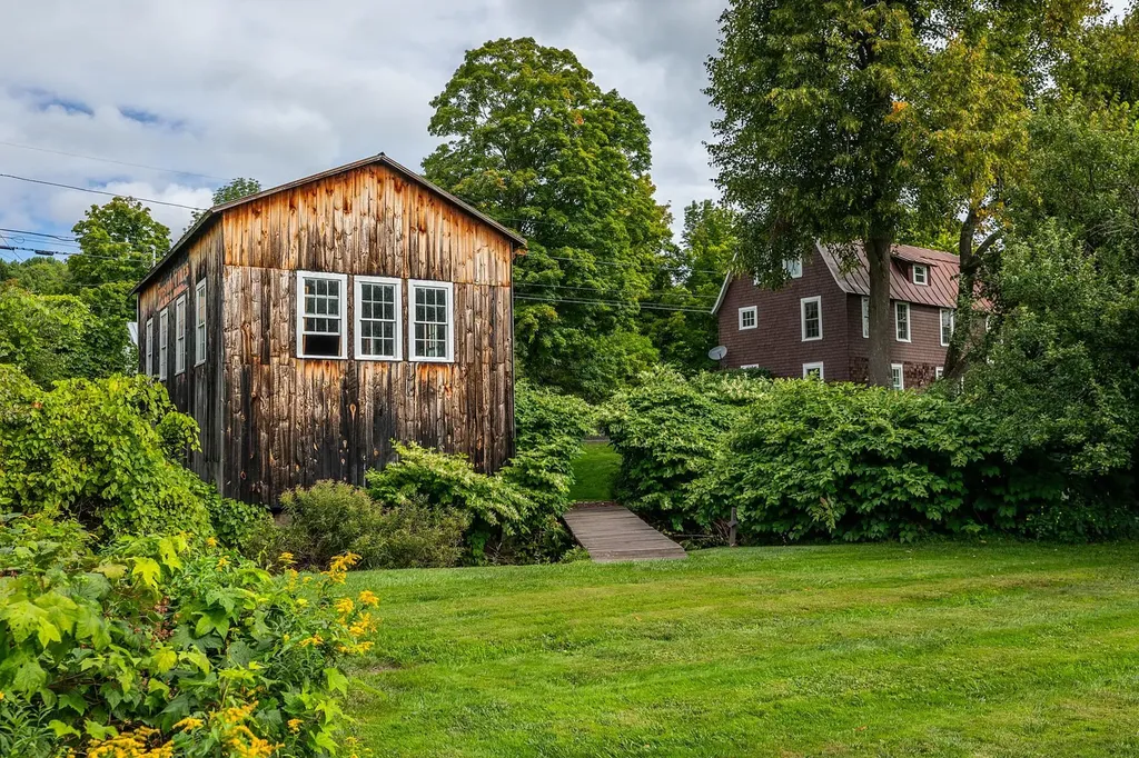 5851 South Road Woodstock VT 05071