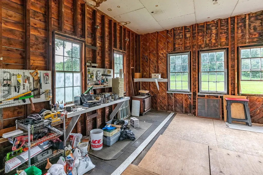 5851 South Road Woodstock VT 05071