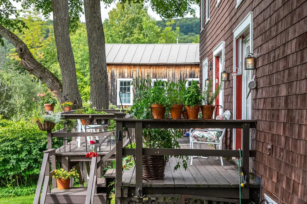 5851 South Road Woodstock VT 05071