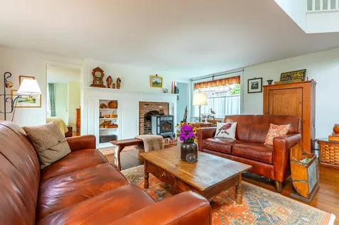 5851 South Road Woodstock VT 05071