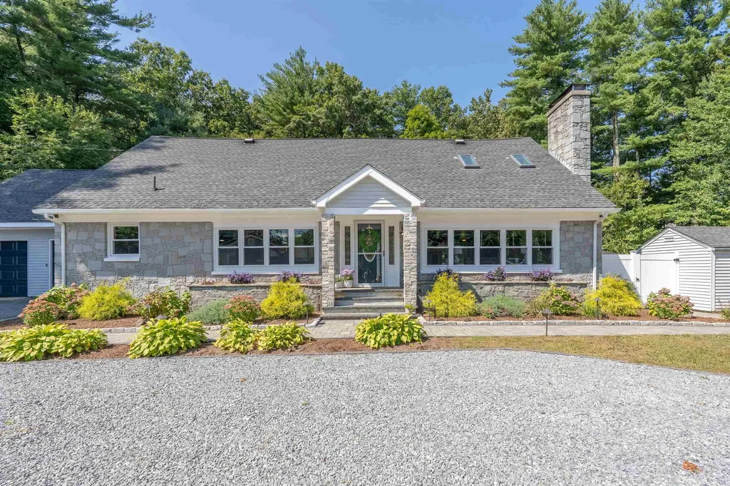 44 Lawrence Road Salem NH 03079