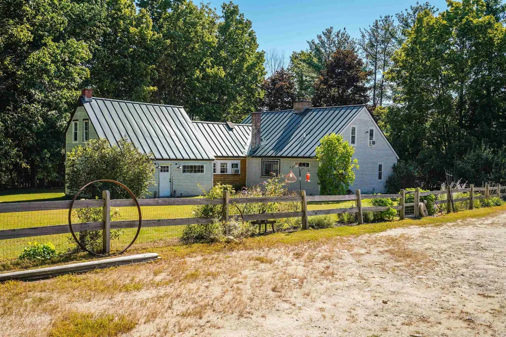 331 Weare Road Henniker NH 03242