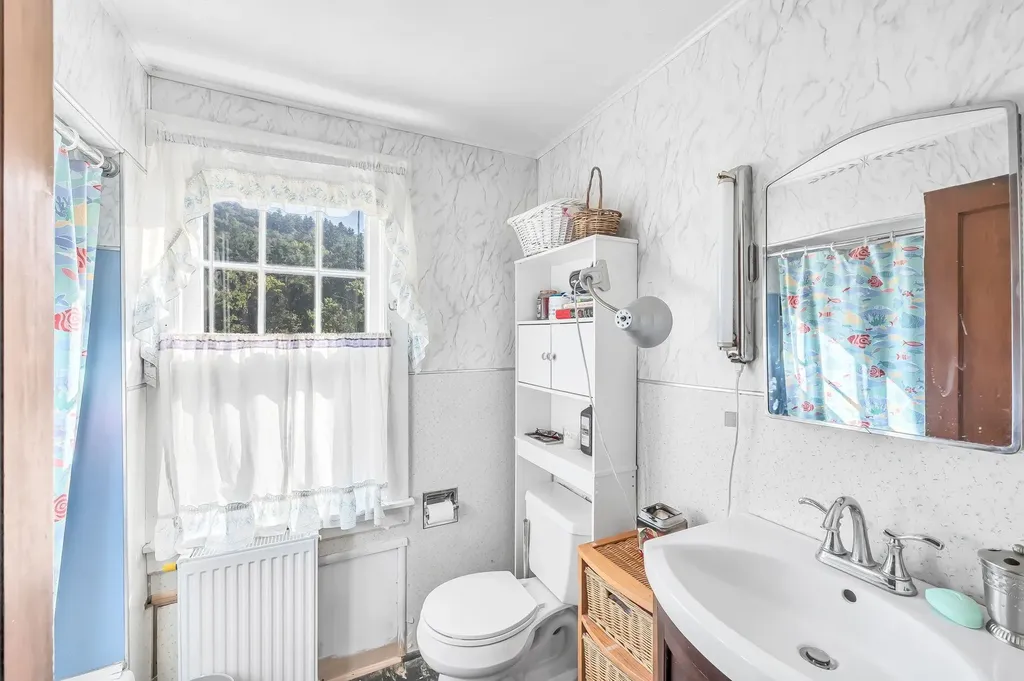 34 Route 100 Wardsboro VT 05355