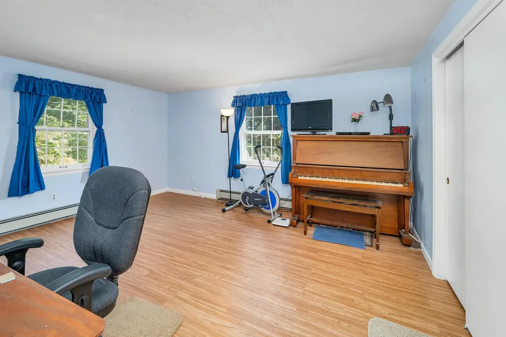 10 Hilltop Drive Wakefield NH 03872