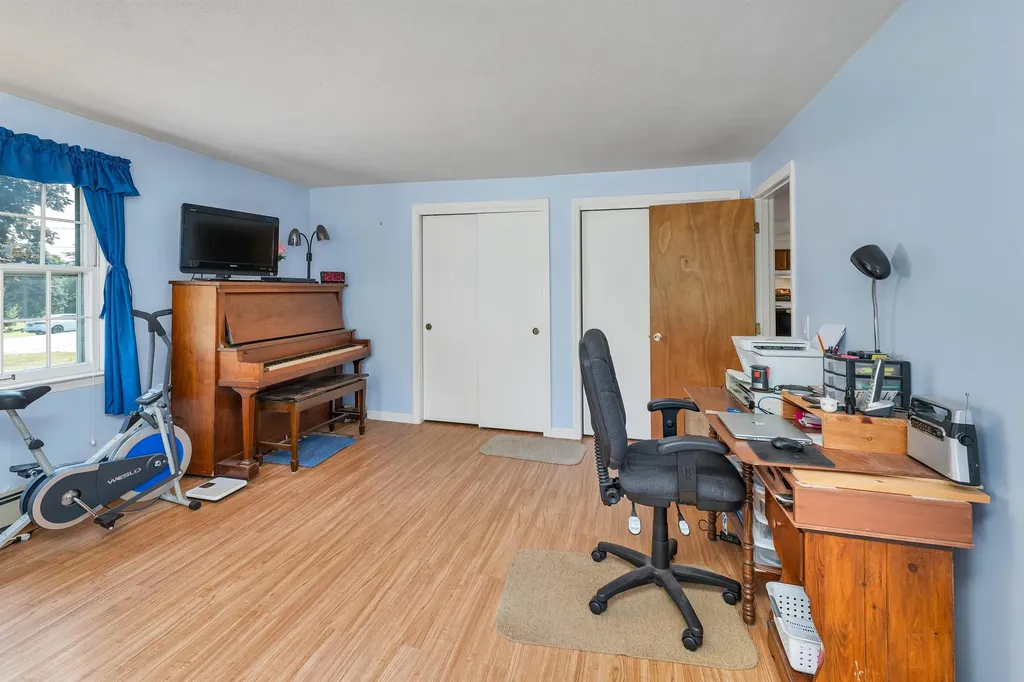 10 Hilltop Drive Wakefield NH 03872